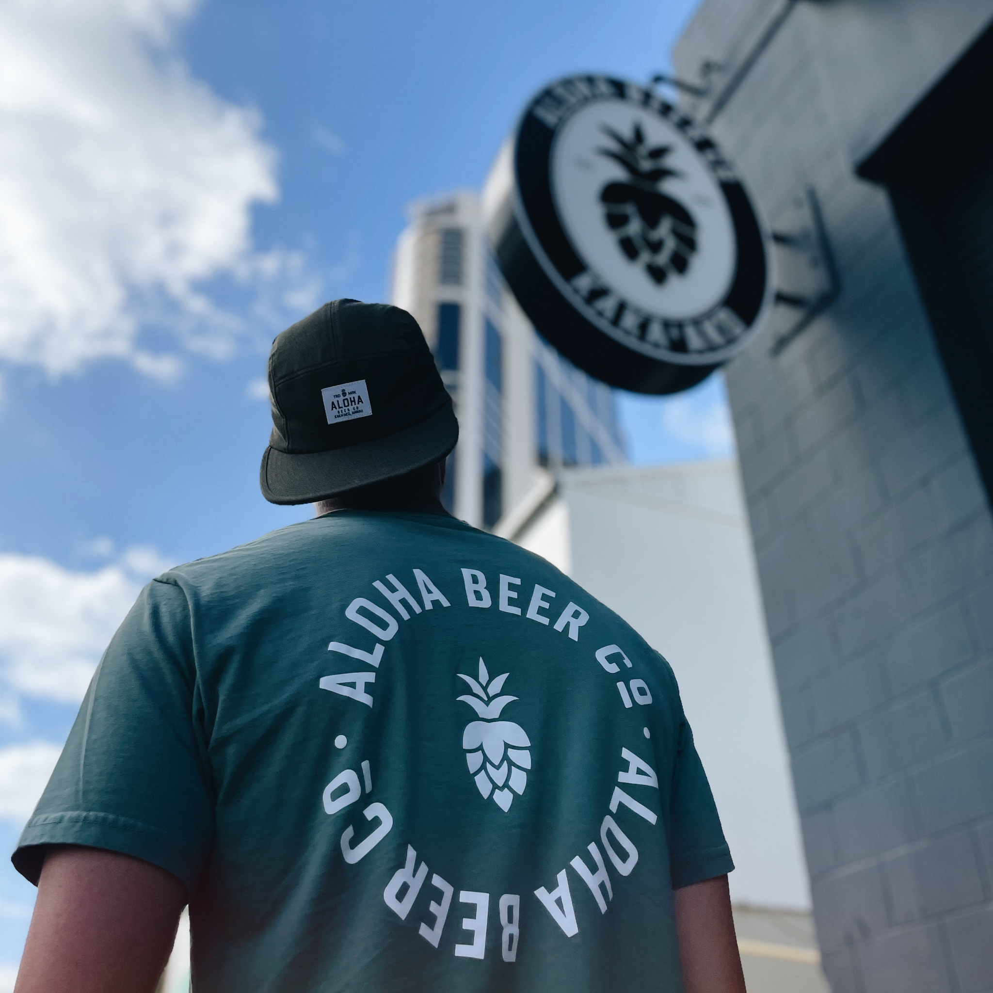 UCHU BREWING Colorful Logo T-Shirt – BYWEAR®